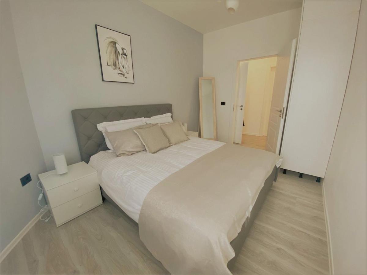Cozy Central Tirana Apartments 외부 사진